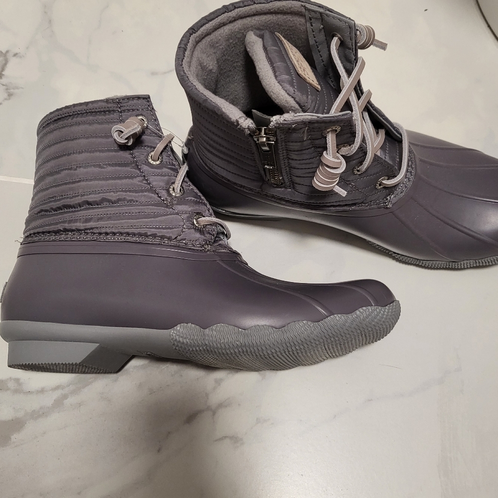 Sperry woman's saltwater rain boot NWOT